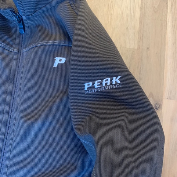 Peak Performance jacket - Picture 4 of 8